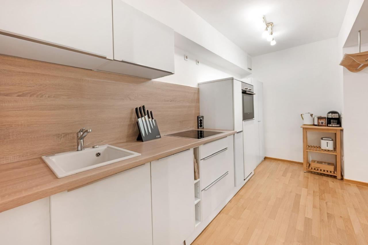 Zwei Zimmer Wohnung Im Stadtzentrum Mit Tiefgaragenplatz มิวนิก ภายนอก รูปภาพ